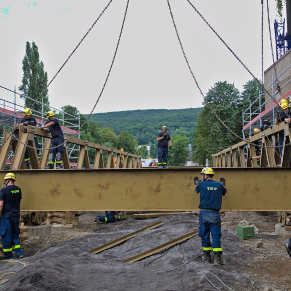 Construction workers using language skills to stay safe